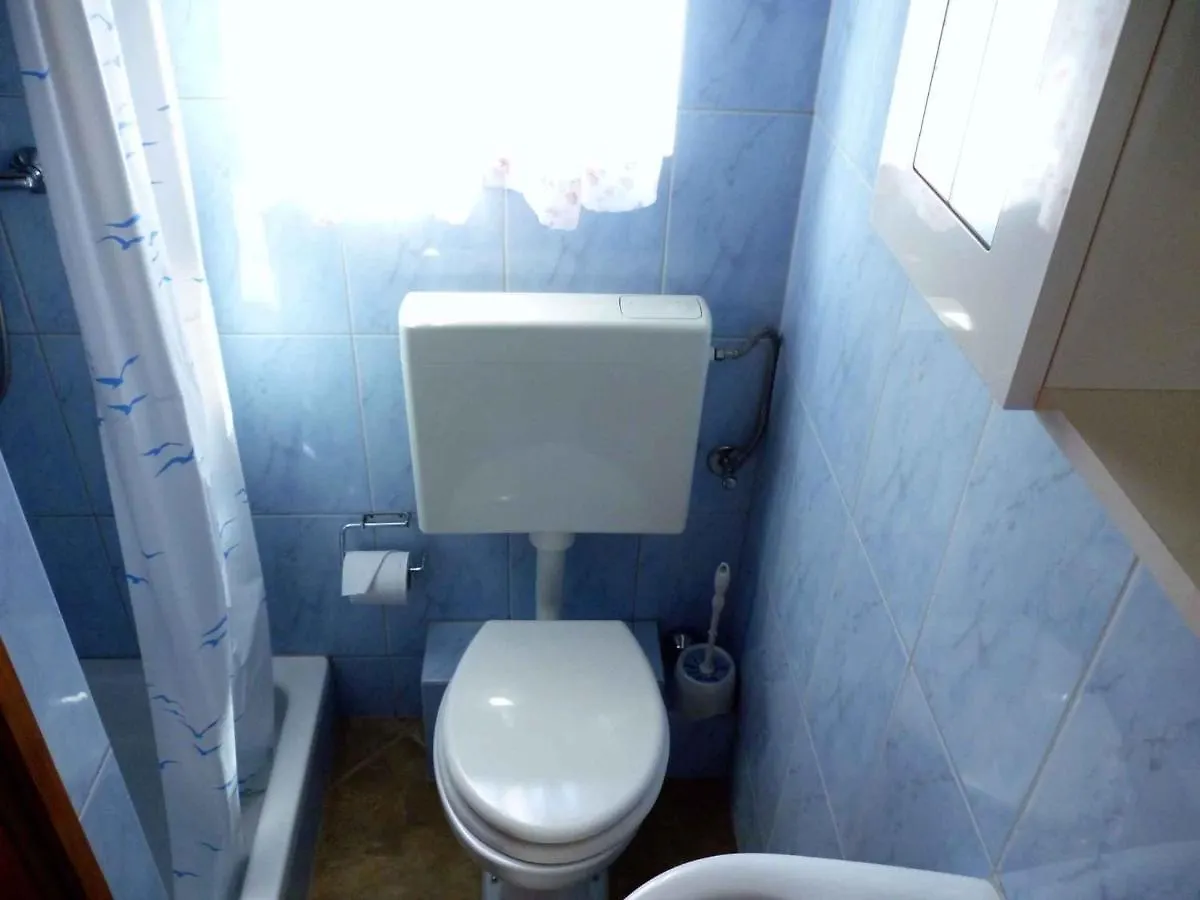 Apartments Seline/Paklenica Riviera 27380
