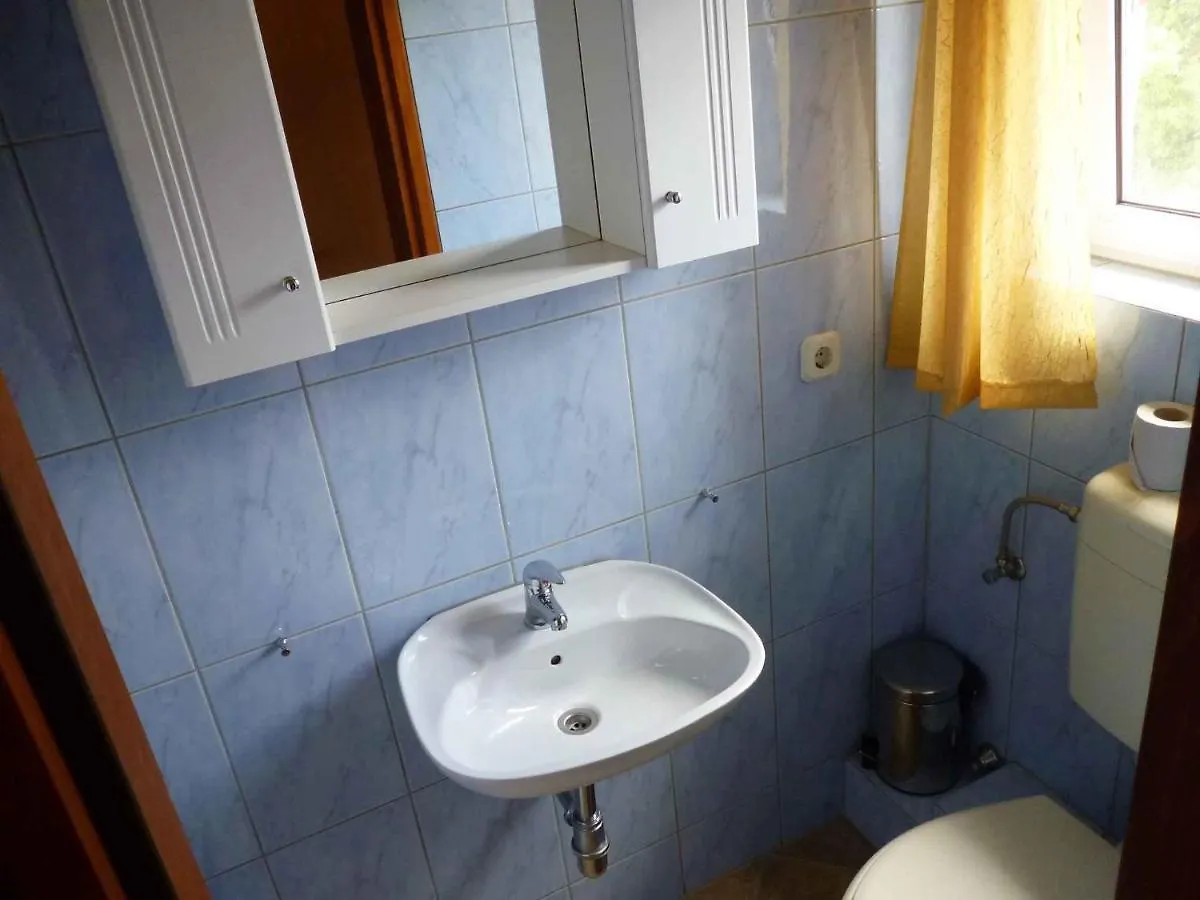 Apartments Seline/Paklenica Riviera 27380