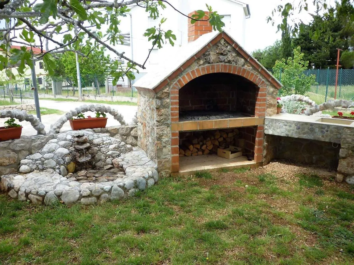 Apartments Seline/Paklenica Riviera 27380 Croatia